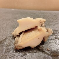 まんてん鮨 日比谷オクロジ店 - 蒸し鮑