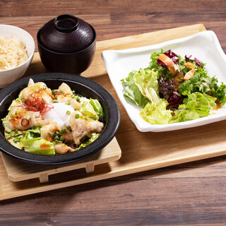 h Aen - 桜山豚のばら肉とキャベツの陶板焼きランチ