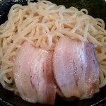 NAHOH - つるっつるの麺とバラ肉のチャーシュー