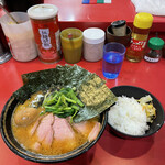 家系総本山 ラーメン 吉村家 - 