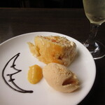 三日月 - グレープフルーツのカスタードケーキ　ランチにプラス200円