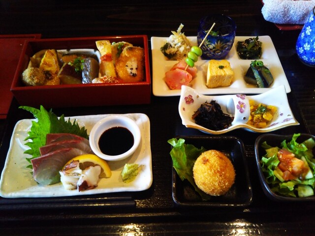 お季楽 でめきん魚 九産大前 居酒屋 食べログ お季楽 でめきん魚 九産大前 居酒屋 食べログ