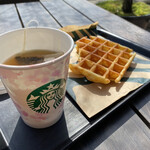 STARBUCKS COFFEE - 春色のカップ