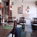 オステリア・ピノ・ジョーヴァネ - 店内