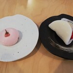 Sekishuuan - 桜饅頭と練乳いちご大福