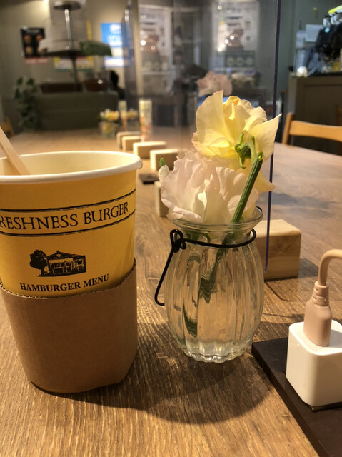フレッシュネスバーガー 下北沢店 freshness burger 下北沢 ハンバーガー 食べログ フレッシュネスバーガー 下北沢店 freshness burger 下北沢 ハンバーガー 食べログ