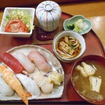 金寿し - にぎり寿司御膳（７貫）
