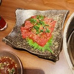 炭火焼肉 煌 - 