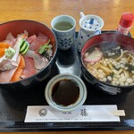 Katsugyo Resutoran Fuji - 漁師丼