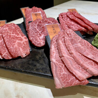 完全個室 牛の達人 private 新宿本店 - 赤身セット