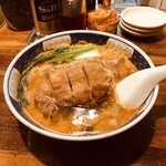 支那麺 はしご - 排骨担々麺　¥950-(税込)