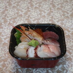 Raku - 特製 海鮮丼