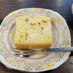 カフェ ローズアンドエム - レモンケーキ