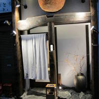 鳥恵 上野広小路店 - 雨の中の訪問になりました。