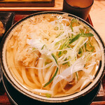 本格手打 いわしや - ひやかけ（大）に、薬味ネギ、天かす、おろし生姜をトッピングしました。（2021.3 byジプシーくん）