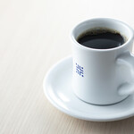 ビー珈琲 - ドリンク写真:スペシャルティコーヒーのみを使用した当店自慢のオリジナルブレンドコーヒー