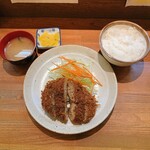 キッチン藤 - メンチカツ定食 800円(税込)