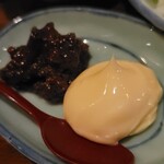 三葉洞 - 自家製肉味噌と野菜スティック(650円)