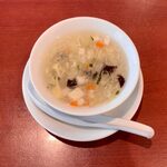 梅蘭 - 梅蘭やきそば ¥860 のスープ