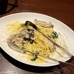 ビストロ椿 - 牡蠣のクリームパスタ　1408円