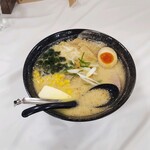 拉麺 頂 - みそバターコーンらーめん