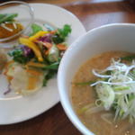 ソーベーズデリカフェ - 玄米麺のフォー