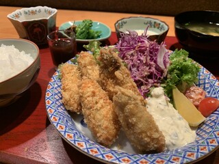 Izakaya Tanuki - [ランチ]カキフライ定食