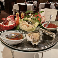 ウルフギャング・ステーキハウス 丸の内店 - 