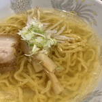 サウスヴィラ - 中華食堂のアッサリ塩ラーメン的なヤツ