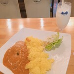 サリナ - カレーライスセット(キーマカレー/ラッシー)