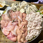 147093494 - アンキモ、アンコウ、白子、牡蠣鍋