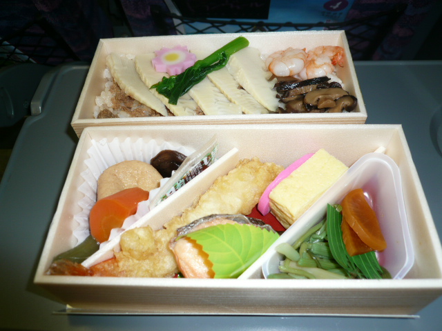 郡山駅 在来線改札外コンコース　売店　 - 郡山（弁当）の写真