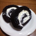 キュール - 竹炭ロールケーキ