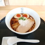 中華そば 朧月夜 - 中華そば味玉のせ