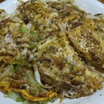 Okonomiyaki Santana - 肉玉うどんとろチーズ入り