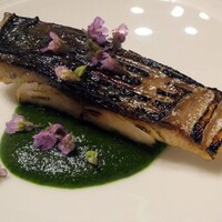 日本料理 e. - 鯖の炙り，春菊のソース