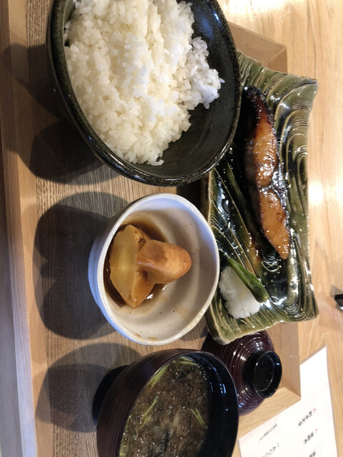 北陸 漁師の和食酒場 魚屋あらまさ 赤坂本店 溜池山王 魚介料理 海鮮料理 食べログ