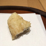 天麩羅 四季彩 村松 - 穴子　やや深い揚げ。天つゆで