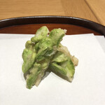 天麩羅 四季彩 村松 - そら豆。ランチと違いかき揚げ風に。香りが強い