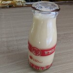 パンと牛乳の店 ミルクスタンド - 