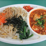 ビストロ 龍王 - 野菜盛々麻婆ビビンバ弁当　850円