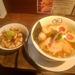 らーめん 鶏喰 - 特製 塩らー麺 & チャーシュー丼