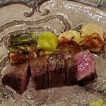 代々木上原 鉄板焼 Note - 近江牛ヒレステーキ(100g)、下仁田ネギ(二人でシェア)