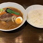 Nishi Tonden Doori Supu Kare Hompo - ハンバーグカレー、1,450円＋ナス(ホットペッパークーポン)