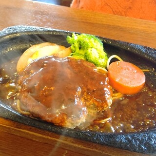 ステーキハウス・キッチンブル_0