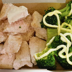 究極のブロッコリーと鶏胸肉 - 料理写真:お店オリジナル