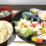 ブック＆カフェ喫茶去 - 