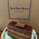 JEAN-PAUL HEVIN - ショコラフランボワーズ 756円（税込）