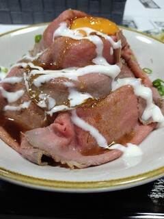 カフェ 翠屋 - ローストビーフ丼