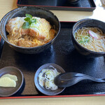 蕎麦 天ぷら 結庵 - 2021年3月。カツ丼ミニ蕎麦セット950円。